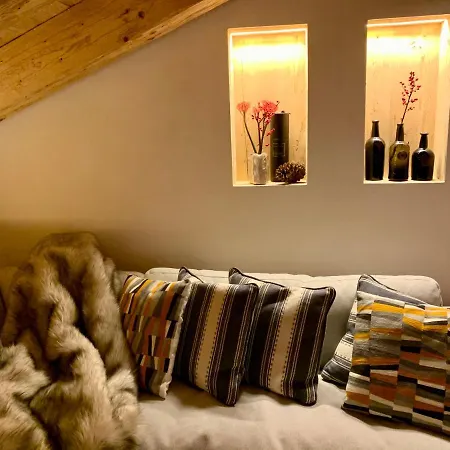 New, Luxurious And Art Penthouse シャレー ヴェルビエール